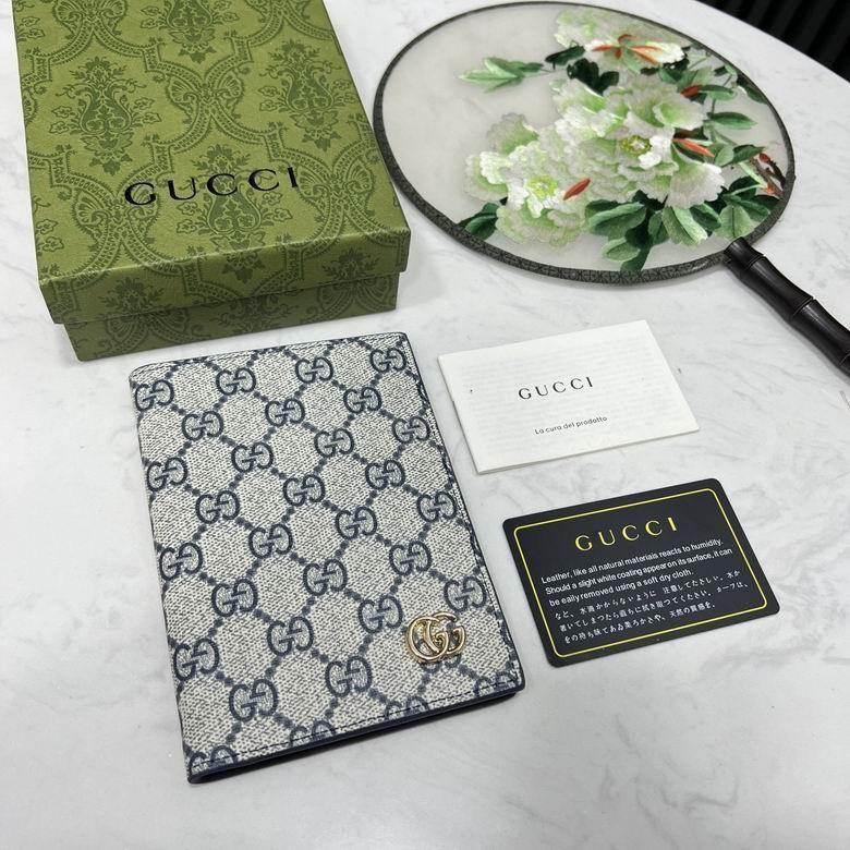 Gucci Wallets 32